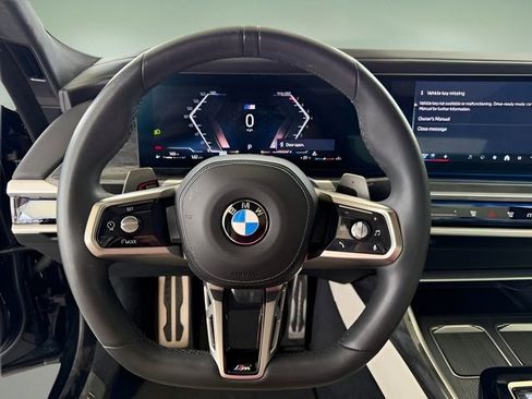 Certified 2023 BMW 740i image 22