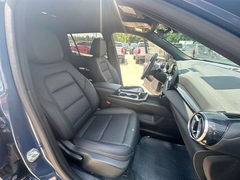 Used 2025 Chevrolet Equinox LT w/ Convenience Package II FWD image 31