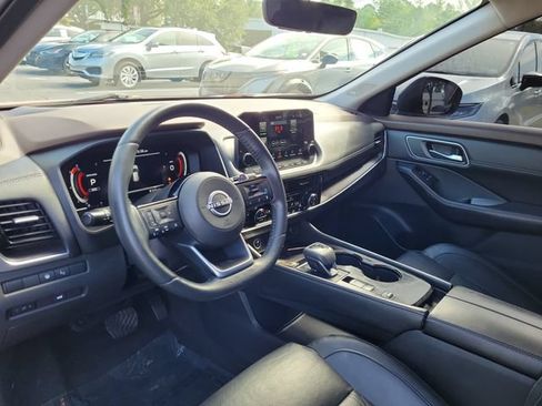 Used 2022 Nissan Rogue Platinum w/ Head-Up Display Package FWD image 18
