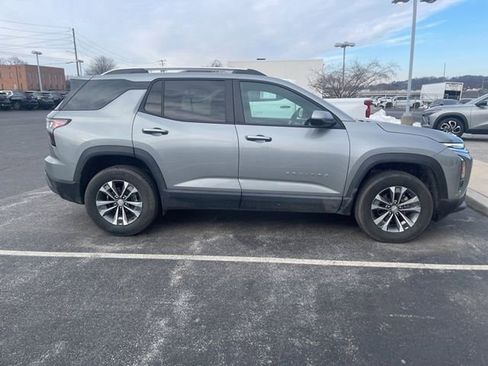 Certified 2025 Chevrolet Equinox LT w/ Convenience Package II image 4