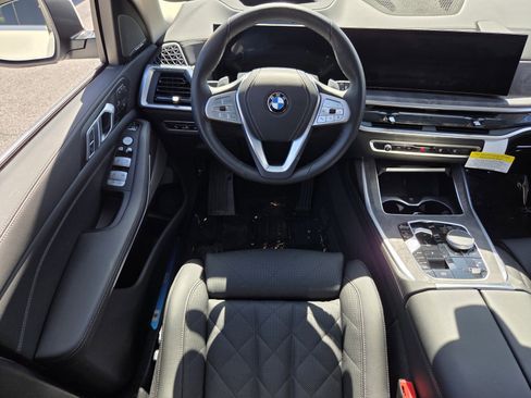 Certified 2026 BMW X7 xDrive40i AWD/4WD image 12