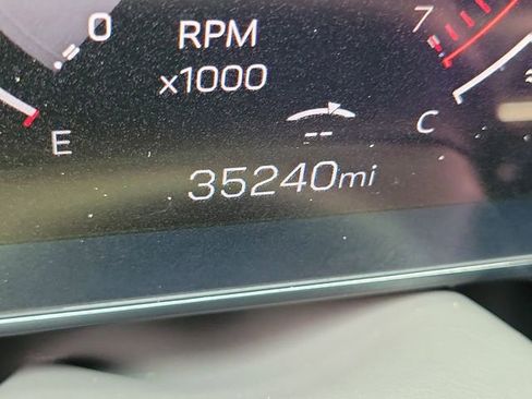 Used 2025 GMC Yukon XL Denali AWD/4WD image 23