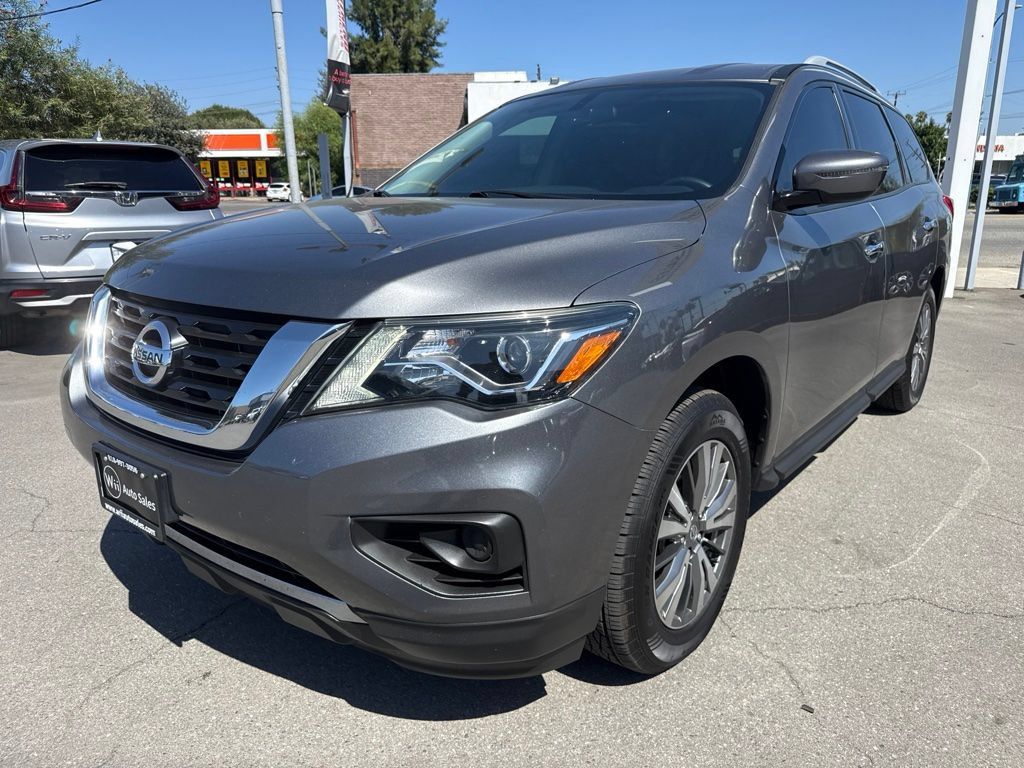 Used 2020 Nissan Pathfinder S AWD/4WD image 2