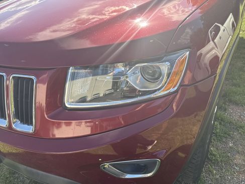 Used 2014 Jeep Grand Cherokee Laredo w/ 18" Wheel & 8.4" Radio Group RWD image 12
