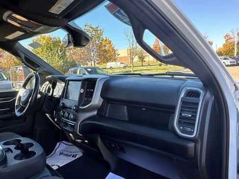 Used 2024 RAM 2500 Big Horn image 27