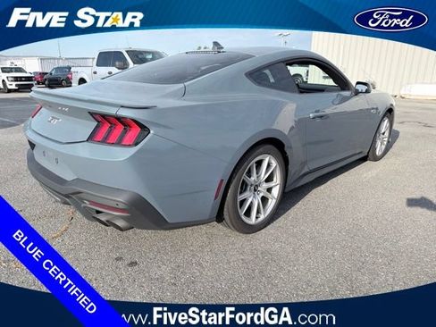 Used 2025 Ford Mustang GT Premium RWD image 3