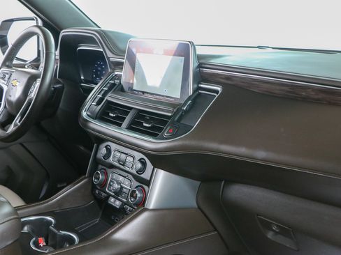 Used 2023 Chevrolet Tahoe LT w/ Luxury Package RWD image 30