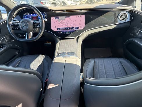 Used 2023 Mercedes-Benz EQS 580 4MATIC Sedan image 7