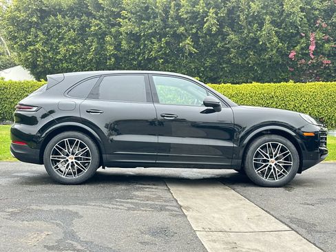 New 2026 Porsche Cayenne image 9