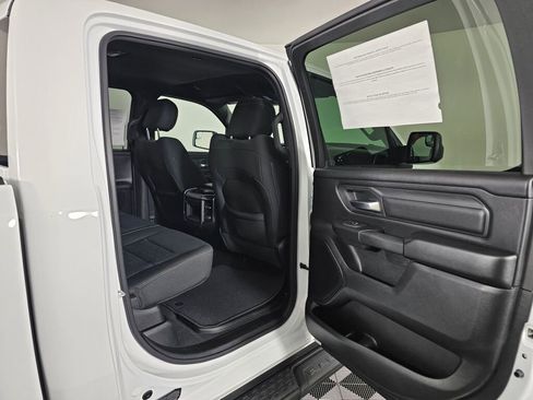 New 2026 RAM 1500 Express AWD/4WD image 34