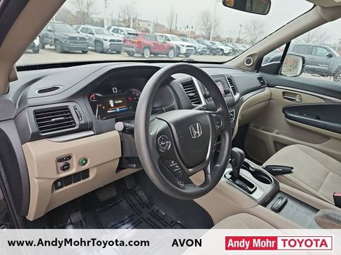 Used 2017 Honda Pilot LX image 9