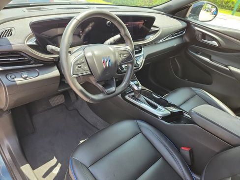 Used 2024 Buick Envista Sport Touring w/ Convenience II Package FWD image 16