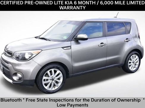 Used 2018 Kia Soul + image 1