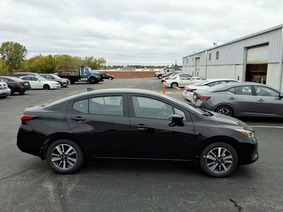 New 2025 Nissan Versa SV w/ Trunk Package