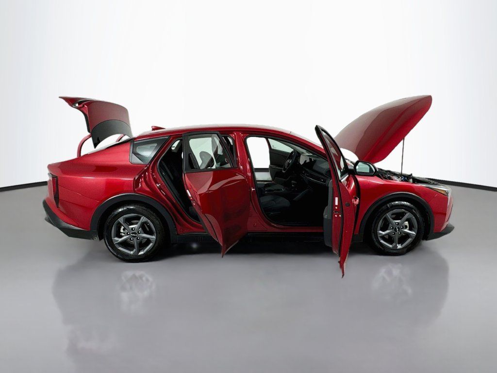 Used 2025 Kia K4 FWD image 22