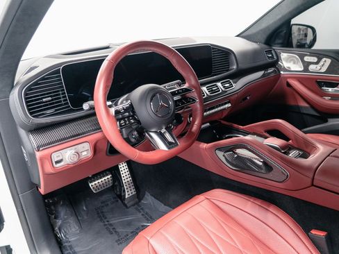 Used 2025 Mercedes-Benz GLE 63 AMG S image 9