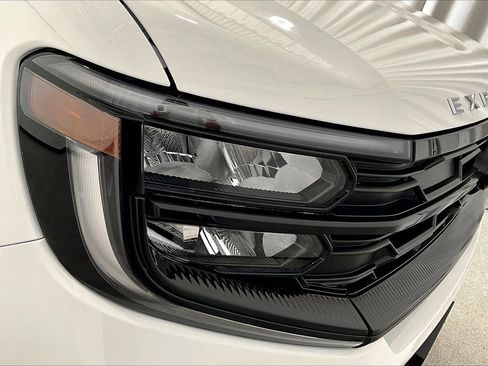 Used 2025 Ford Expedition Max Active image 12