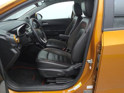 Used 2018 Chevrolet Sonic Premier image 17