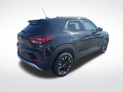 Used 2023 Chevrolet TrailBlazer LT w/ Convenience Package image 5