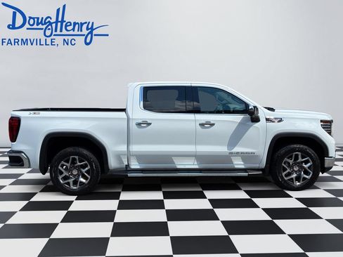 Used 2025 GMC Sierra 1500 SLT w/ SLT Premium Package AWD/4WD image 6