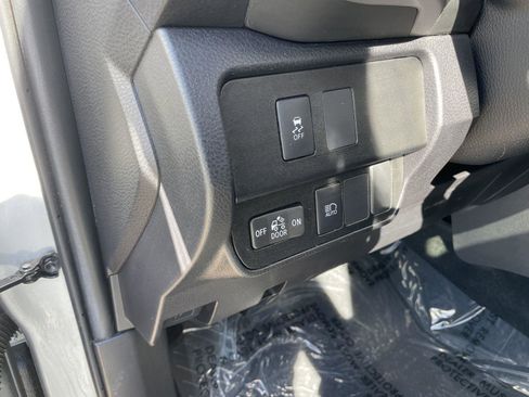 Used 2022 Toyota Tacoma SR5 image 13