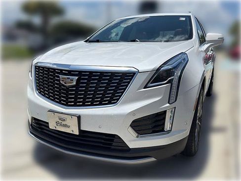 Used 2020 Cadillac XT5 Premium Luxury AWD/4WD image 3
