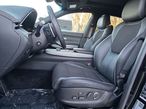 Used 2024 Genesis GV70 2.5T Sport Prestige w/ Sport Prestige Package image 14