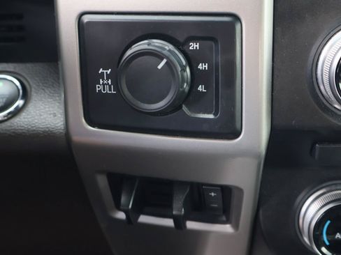 Used 2017 Ford F250 King Ranch w/ King Ranch Ultimate Package AWD/4WD image 26