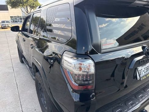 Used 2023 Toyota 4Runner SR5 Premium w/ Moonroof Package AWD/4WD image 5