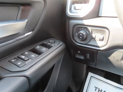 New 2026 RAM 1500 4x4 Crew Cab image 30