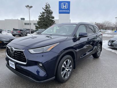 Used 2022 Toyota Highlander XLE