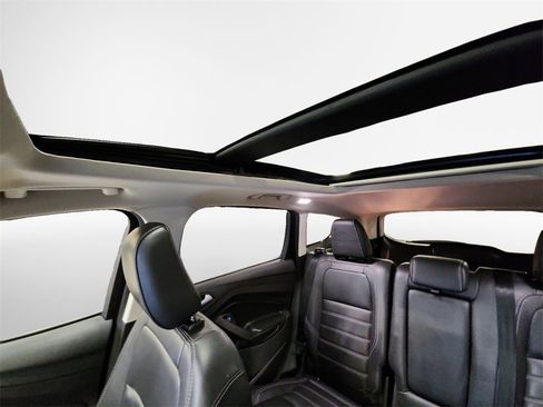 Used 2019 Ford Escape SEL image 23