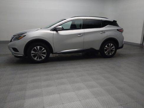Used 2018 Nissan Murano SV FWD image 2