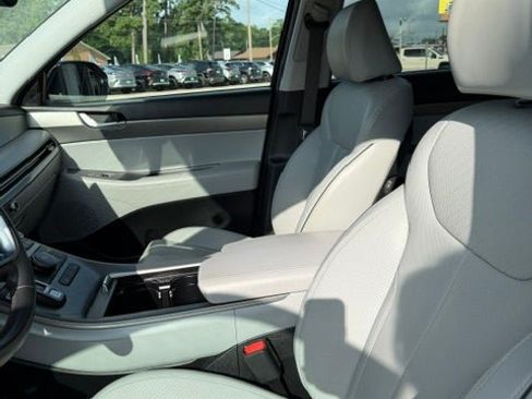 Used 2024 Hyundai Palisade SEL FWD image 14