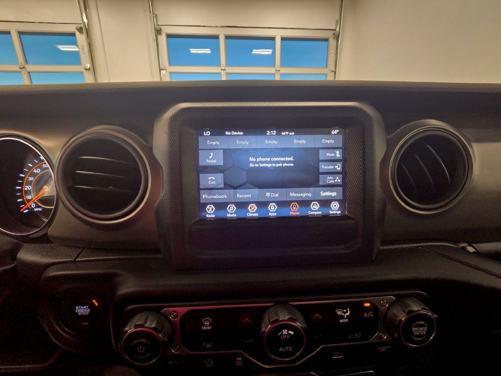 Used 2022 Jeep Gladiator Sport AWD/4WD image 16