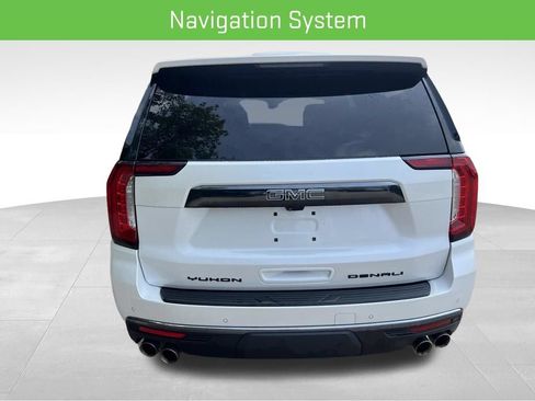 Used 2024 GMC Yukon XL Denali Ultimate AWD/4WD image 4