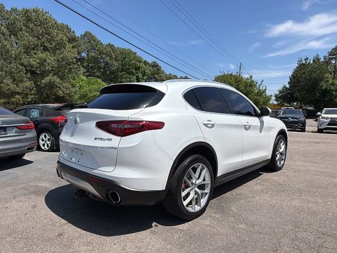Used 2018 Alfa Romeo Stelvio Ti Lusso image 3