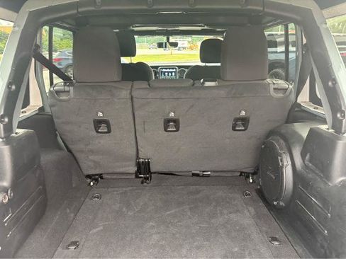 Used 2023 Jeep Wrangler Unlimited Sport AWD/4WD image 9