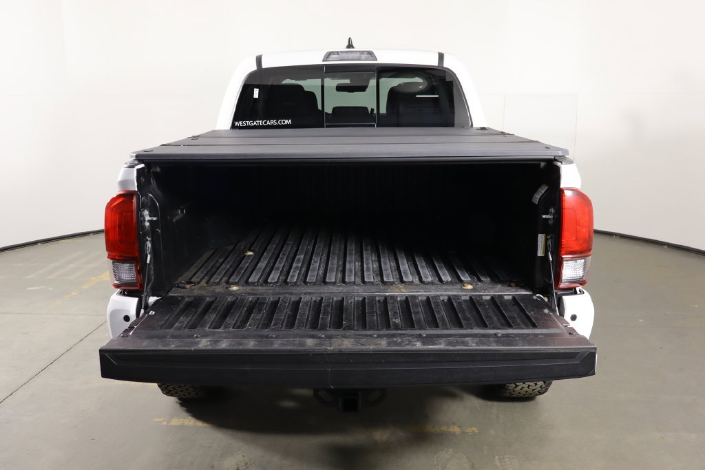 Used 2023 Toyota Tacoma SR5 AWD/4WD image 17