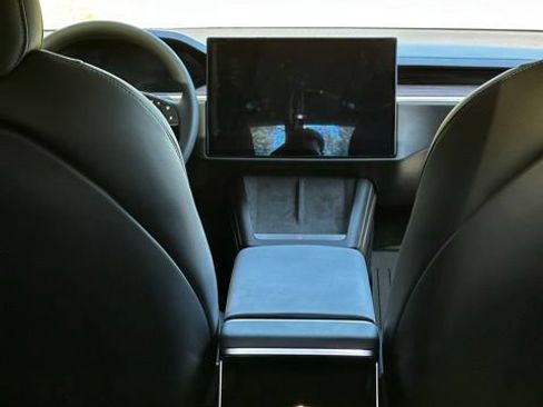 Used 2024 Tesla Model X AWD/4WD image 30