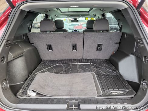 Used 2021 Chevrolet Equinox LT image 23