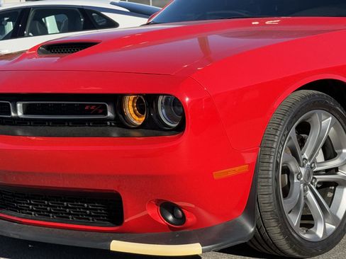Used 2022 Dodge Challenger R/T image 8