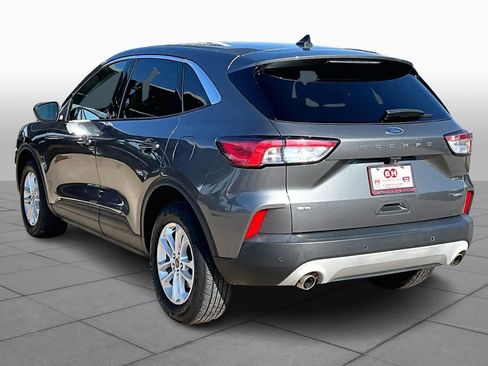 Used 2022 Ford Escape SE image 11