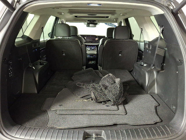 Used 2022 Hyundai Palisade Limited w/ Winter Package AWD/4WD image 30