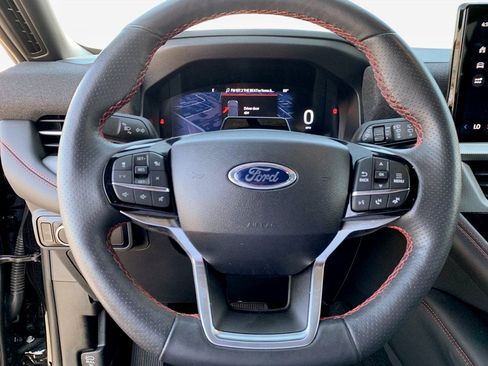Used 2025 Ford Explorer ST-Line AWD/4WD image 18