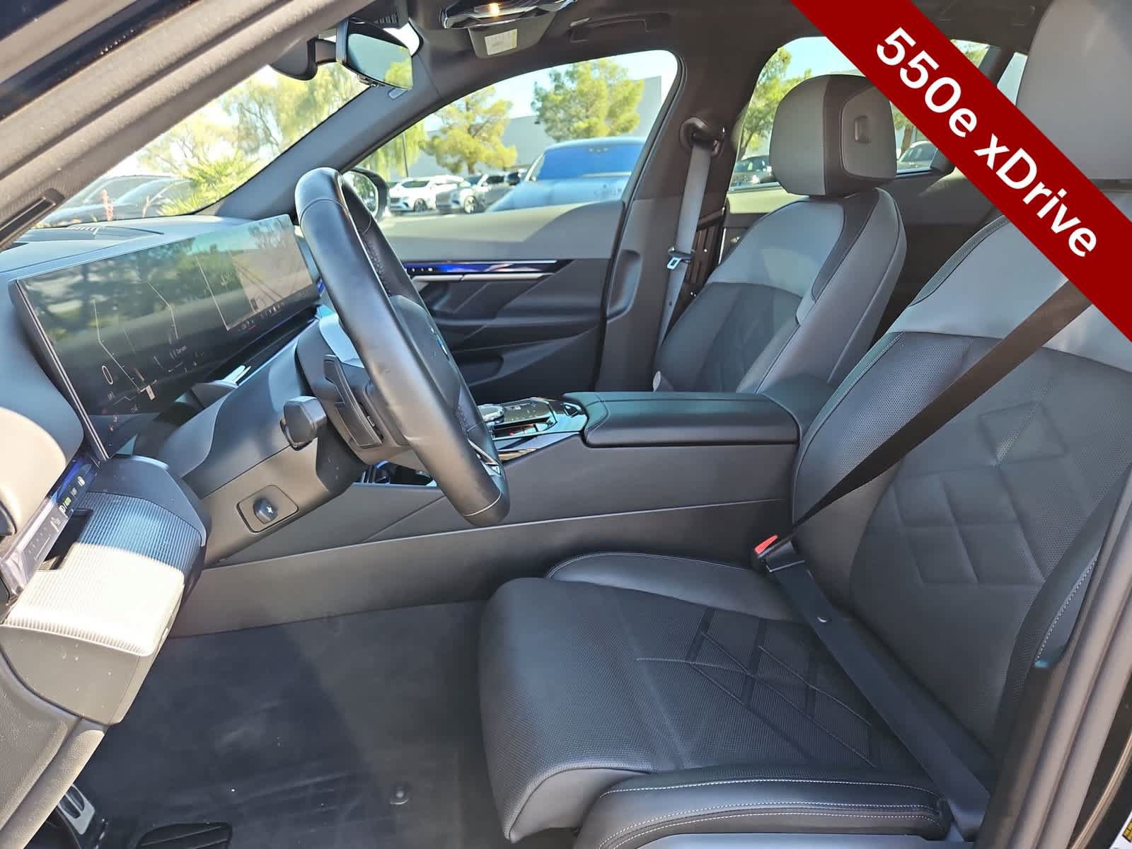 Used 2026 BMW 550e xDrive w/ Executive Package AWD/4WD image 15