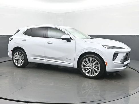 New 2026 Buick Envision Avenir image 3