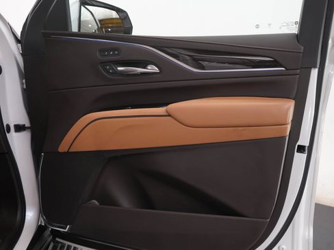 Used 2022 Cadillac Escalade Premium Luxury w/ LPO, Radiant Package AWD/4WD image 9