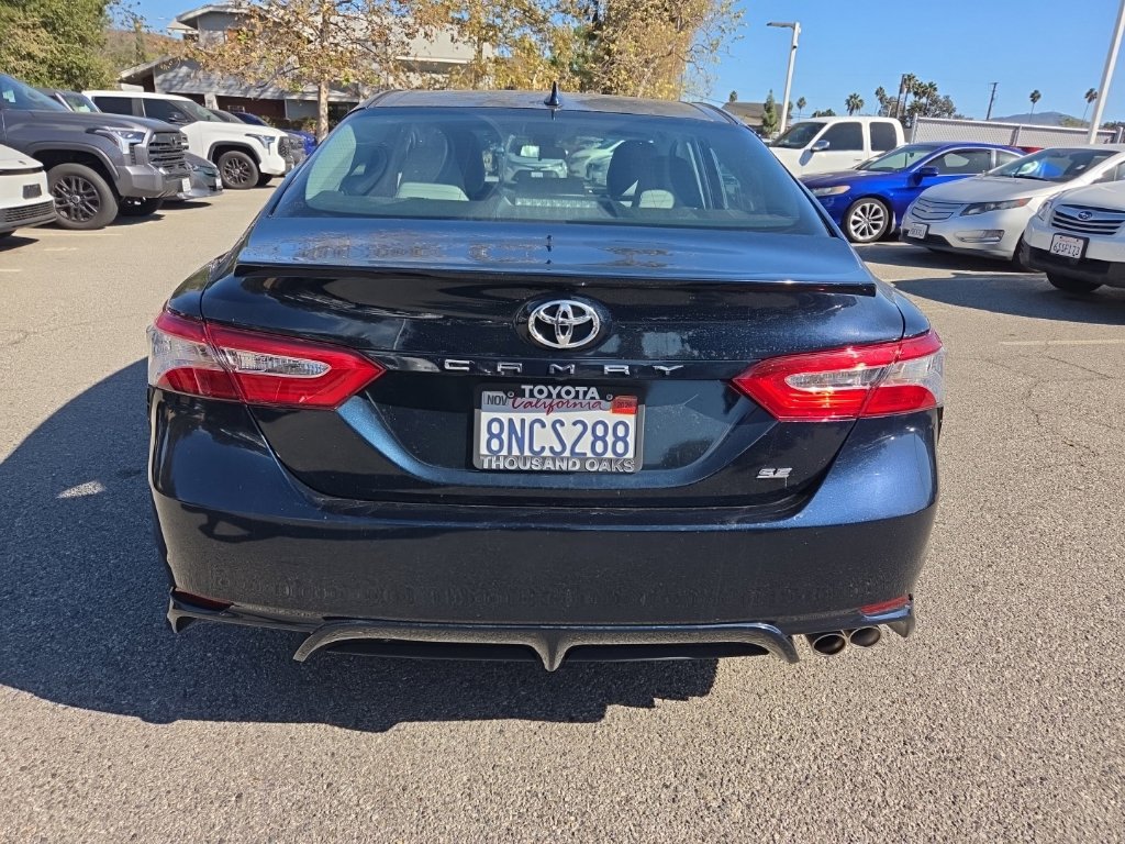 Used 2020 Toyota Camry SE FWD image 4