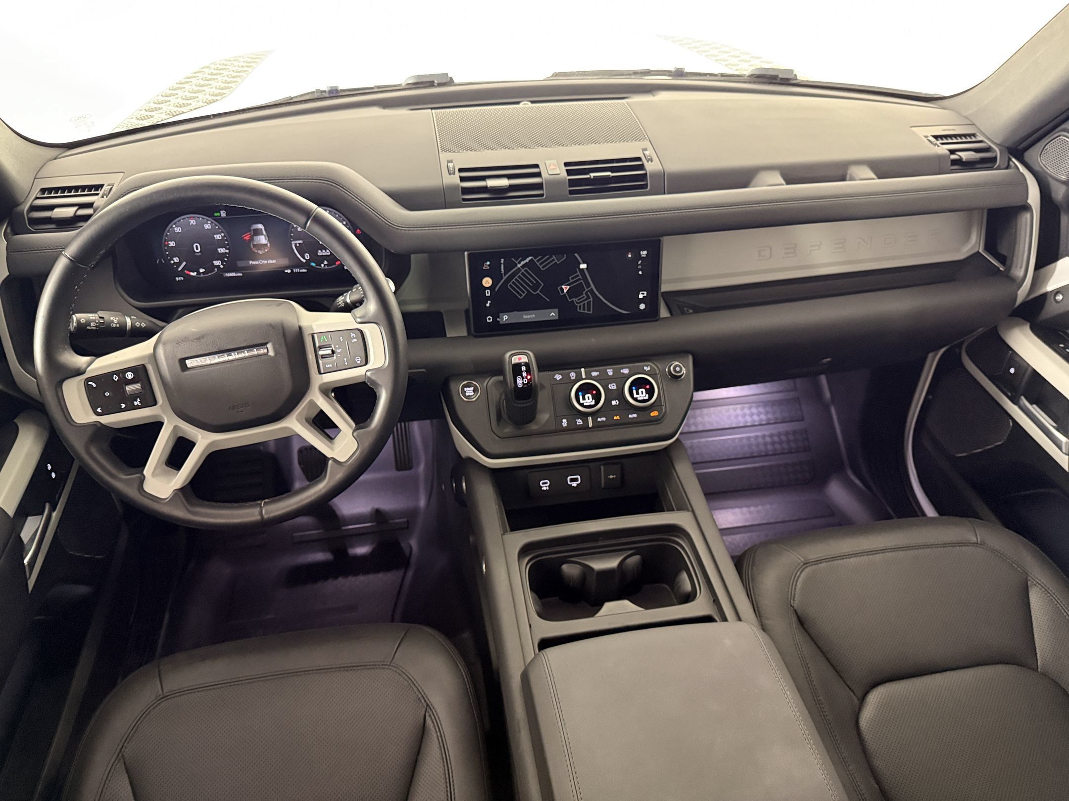 Used 2024 Land Rover Defender 110 S AWD/4WD image 15